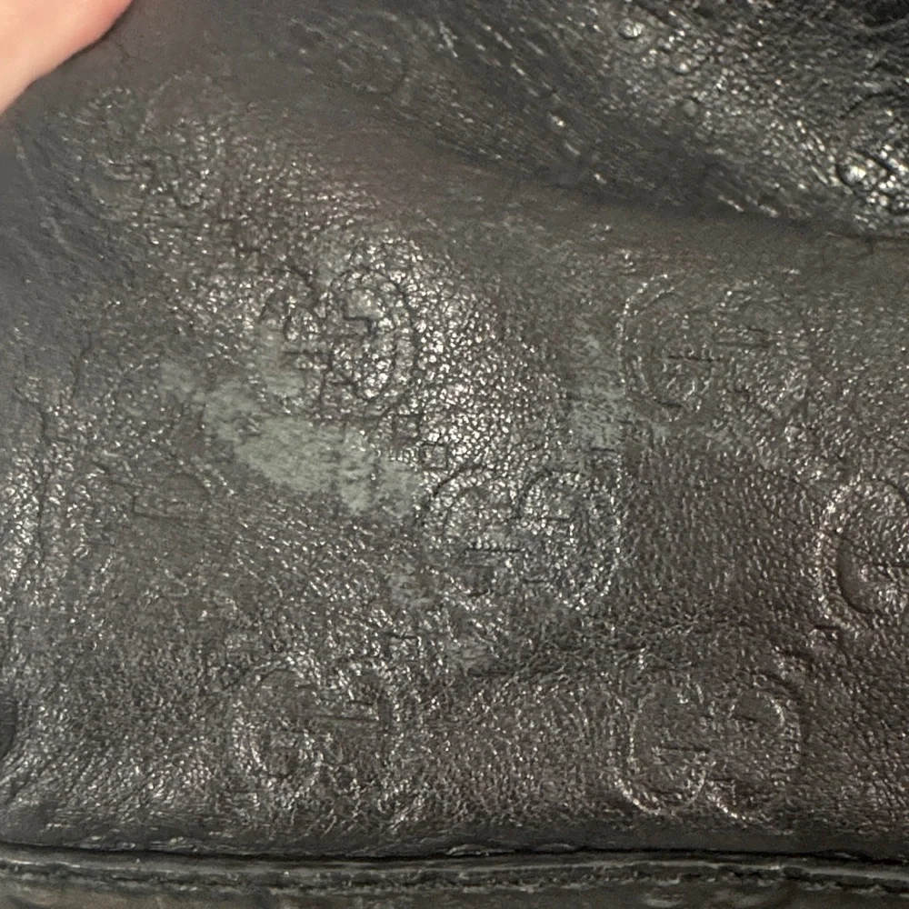 Gucci Hobo Bag in Black with Gold - Picture 7 of 9